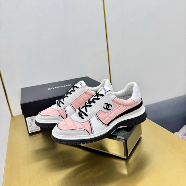 シャネル シューズ着用イメージ